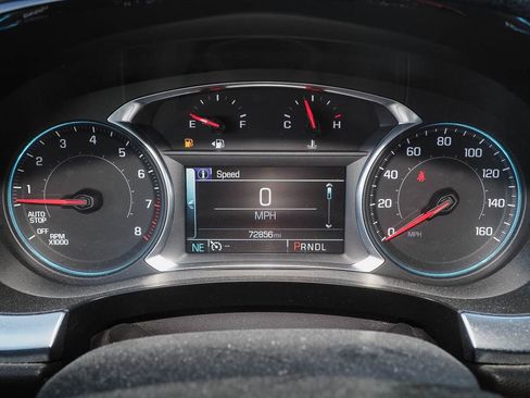 Used 2019 Chevrolet Traverse LT FWD image 11