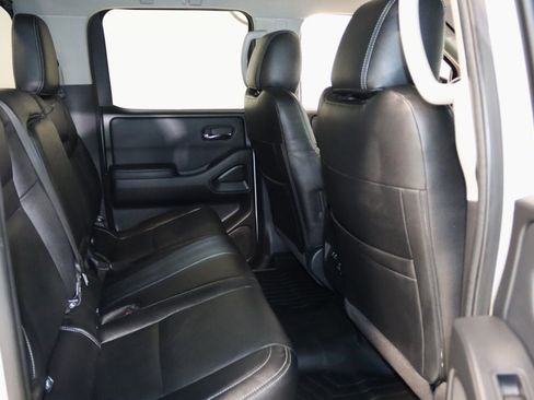 Used 2022 Nissan Frontier SV image 62