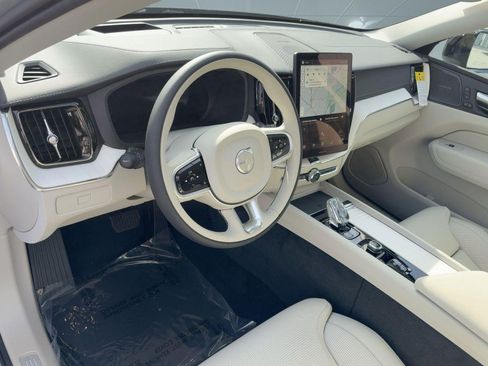 New 2026 Volvo XC60 B5 Ultra w/ Climate Package AWD/4WD image 4