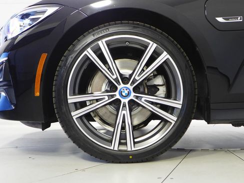 Used 2022 BMW 330e w/ Driving Assistance Package image 5
