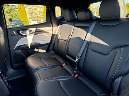 New 2026 Jeep Compass Limited image 20