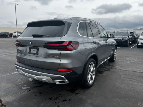 New 2026 BMW X5 sDrive40i image 5