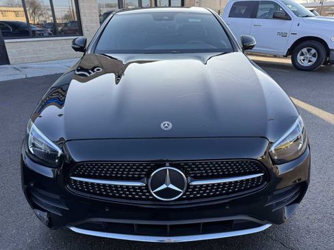 Used 2021 Mercedes-Benz E 350 4MATIC Sedan image 2