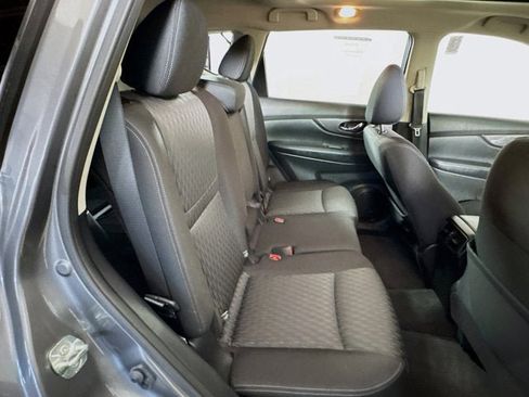 Used 2019 Nissan Rogue SV w/ Sun & Sound Touring Package image 23