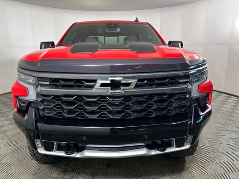 Used 2025 Chevrolet Silverado 1500 ZR2 w/ Dark Appearance Package image 8
