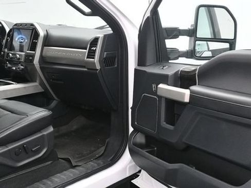 Used 2022 Ford F250 Lariat AWD/4WD image 11