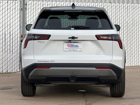 New 2026 Chevrolet Equinox LT w/ Convenience Package II image 5