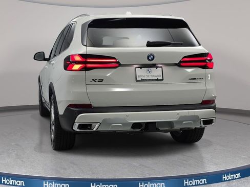 New 2026 BMW X5 xDrive50e image 6