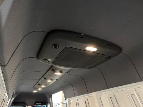 Used 2021 Mercedes-Benz Sprinter 3500 w/ Driver Convenience Package image 19