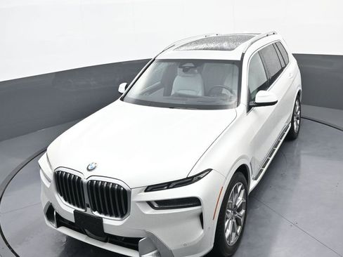 Used 2025 BMW X7 xDrive40i w/ Premium Package image 31