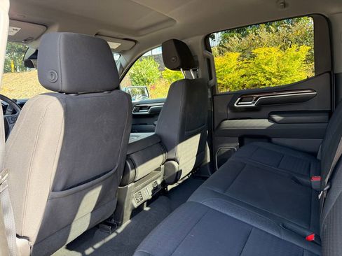 Used 2022 Chevrolet Silverado 1500 LT w/ Protection Package image 28