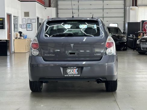 Used 2010 Pontiac Vibe w/ Sun and Wheels Package image 3