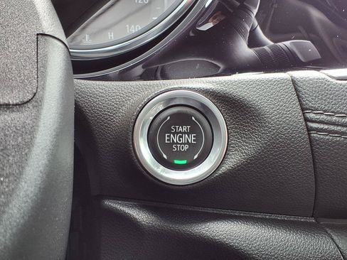Used 2020 Buick Encore GX Essence FWD image 18