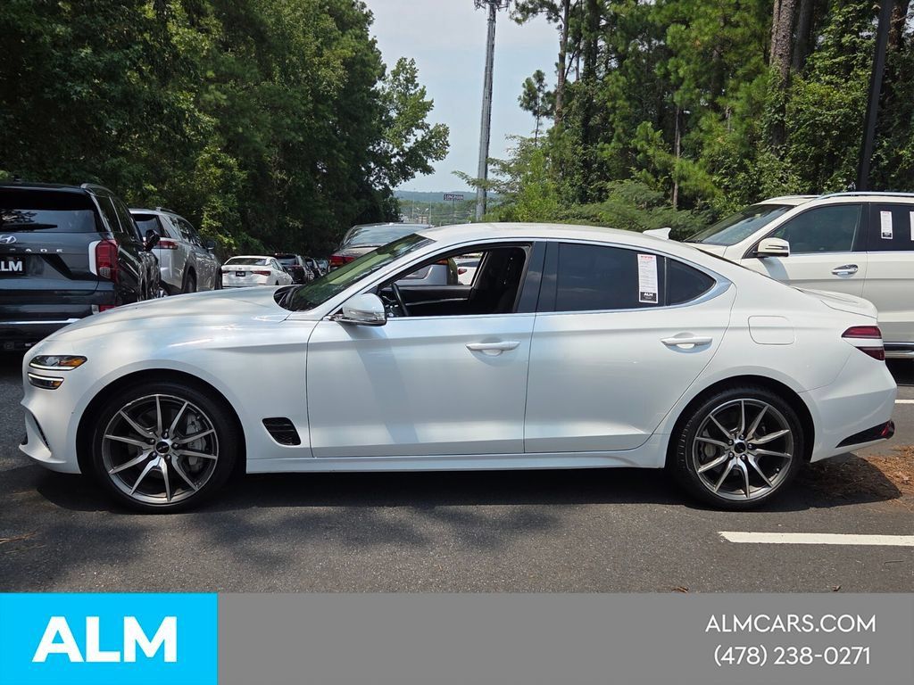Used 2025 Genesis G70 2.5T AWD/4WD image 2