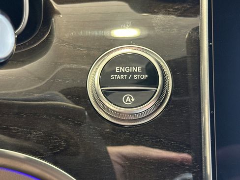 New 2025 Mercedes-Benz C 300 Sedan image 22