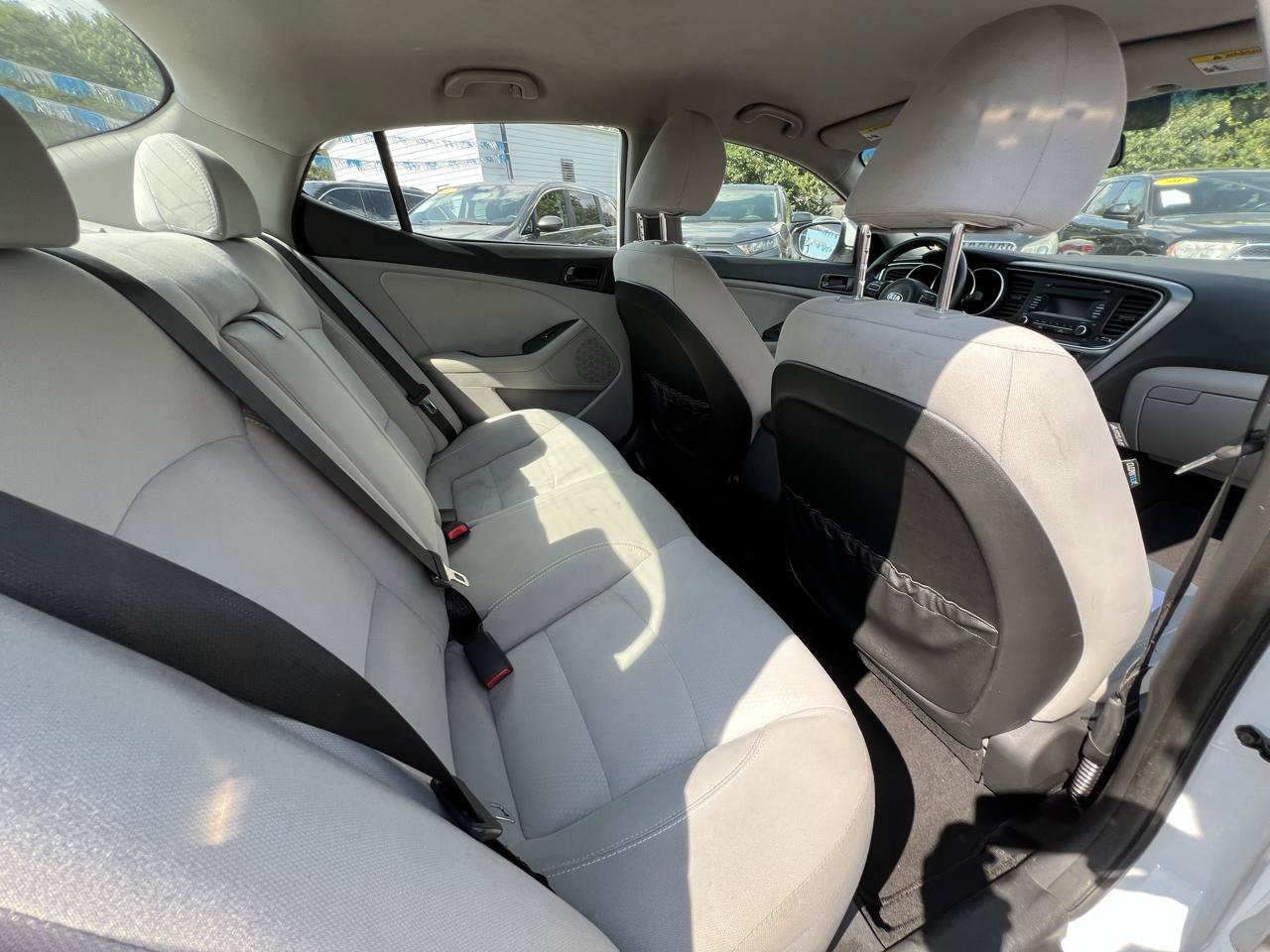 Used 2015 Kia Optima LX FWD image 10