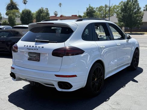 Used 2018 Porsche Cayenne GTS AWD/4WD image 7
