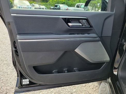 New 2025 GMC Sierra EV Denali image 27