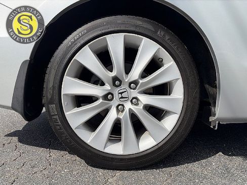 Used 2010 Honda Accord EX-L image 9