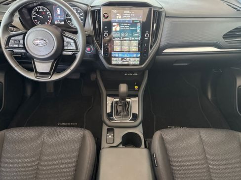 Used 2025 Subaru Forester Premium AWD/4WD image 13