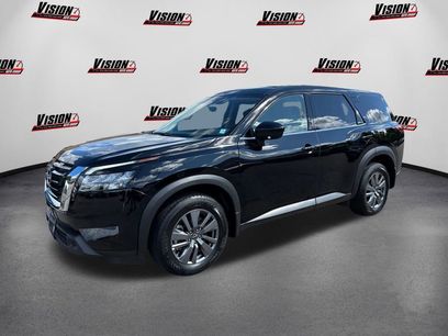 New 2025 Nissan Pathfinder S