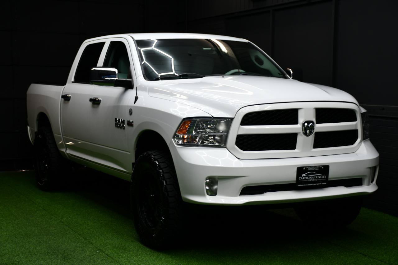 Used 2017 RAM 1500 Express AWD/4WD image 12