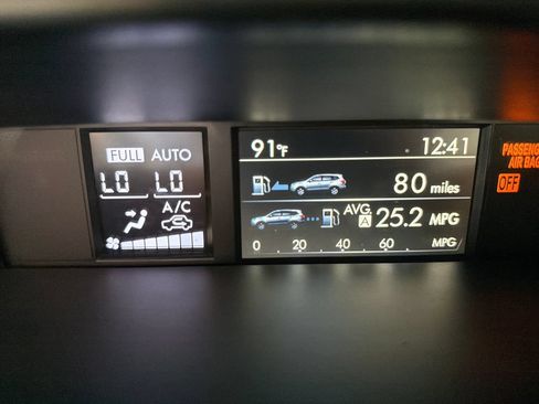 Used 2016 Subaru Forester 2.5i Touring w/ Eyesight & Navigation System AWD/4WD image 39