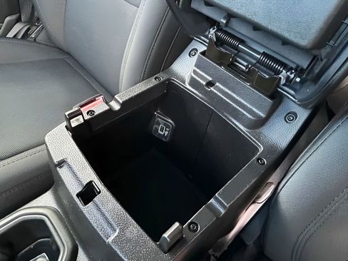 Certified 2022 Jeep Wrangler Unlimited Sport image 29