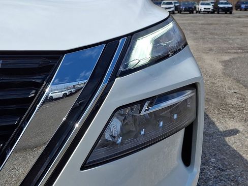 Certified 2023 Nissan Rogue SV AWD/4WD image 10