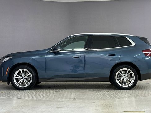 Used 2025 BMW X3 xDrive30i w/ Convenience Package image 2