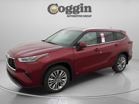 New 2026 Toyota Highlander Platinum AWD/4WD image 2