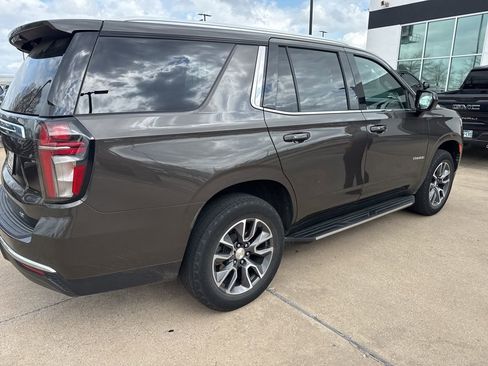 Used 2021 Chevrolet Tahoe LT w/ Rear Media and Nav Package image 4