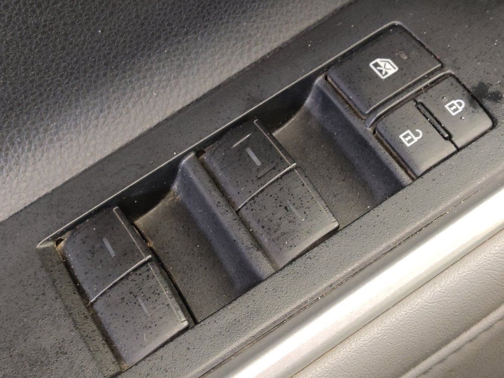 Used 2022 Toyota Highlander L FWD image 27