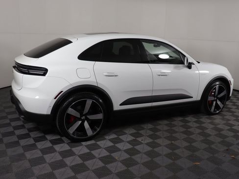 Certified 2025 Porsche Macan 4S Electric image 10