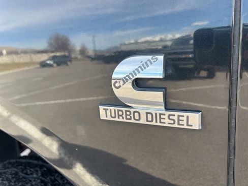 Used 2011 RAM 2500 SLT image 9