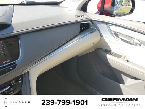 Used 2025 Cadillac XT5 Premium Luxury w/ Technology Package image 36