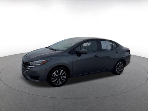 Used 2025 Nissan Versa SV FWD image 8