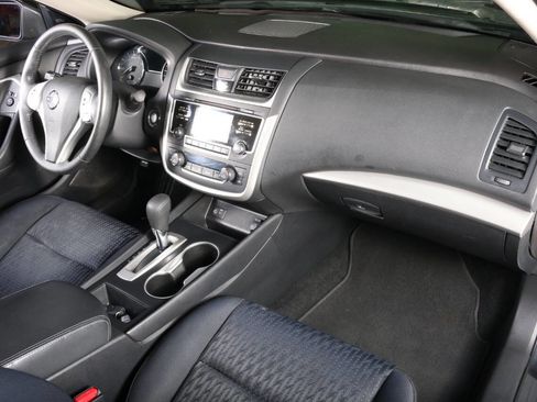 Used 2017 Nissan Altima 2.5 SV image 22