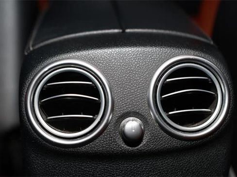 Used 2021 Mercedes-Benz C 300 C 300 image 40