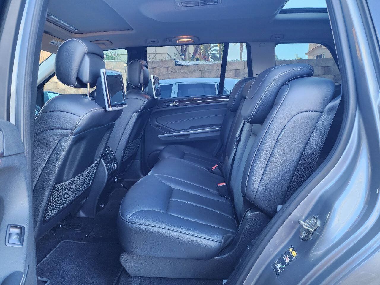 Used 2012 Mercedes-Benz GL 450 4MATIC image 28