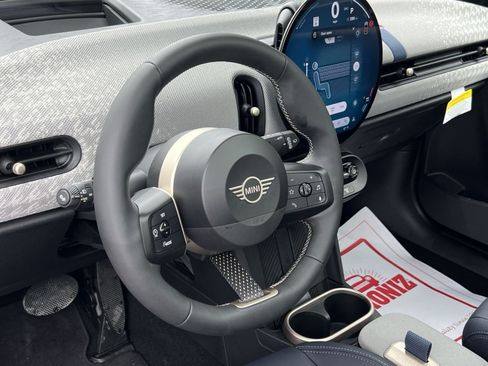 Certified 2025 MINI Cooper S FWD image 21