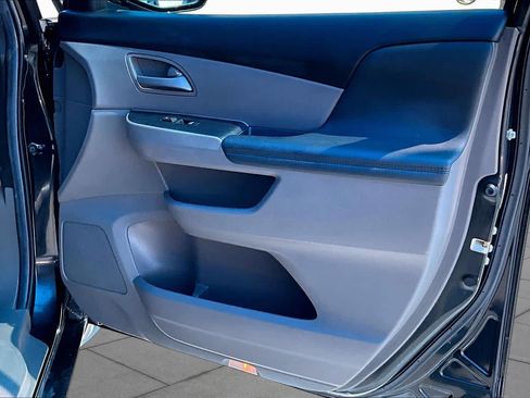 Used 2013 Honda Odyssey EX-L image 22