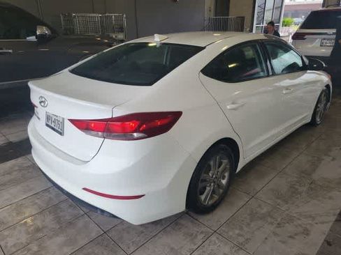Used 2018 Hyundai Elantra SEL FWD image 4