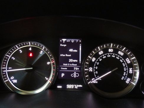 Used 2016 Lexus LX 570 4WD image 33