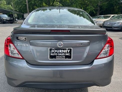 Used 2018 Nissan Versa S Plus FWD image 3