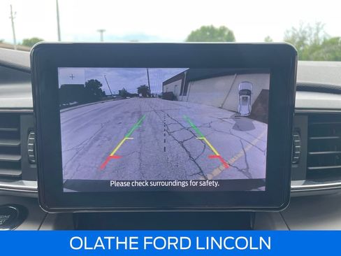 Certified 2023 Ford Explorer XLT w/ Equipment Group 202A AWD/4WD image 25