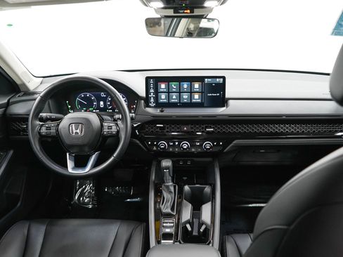 Used 2024 Honda Accord Touring image 13