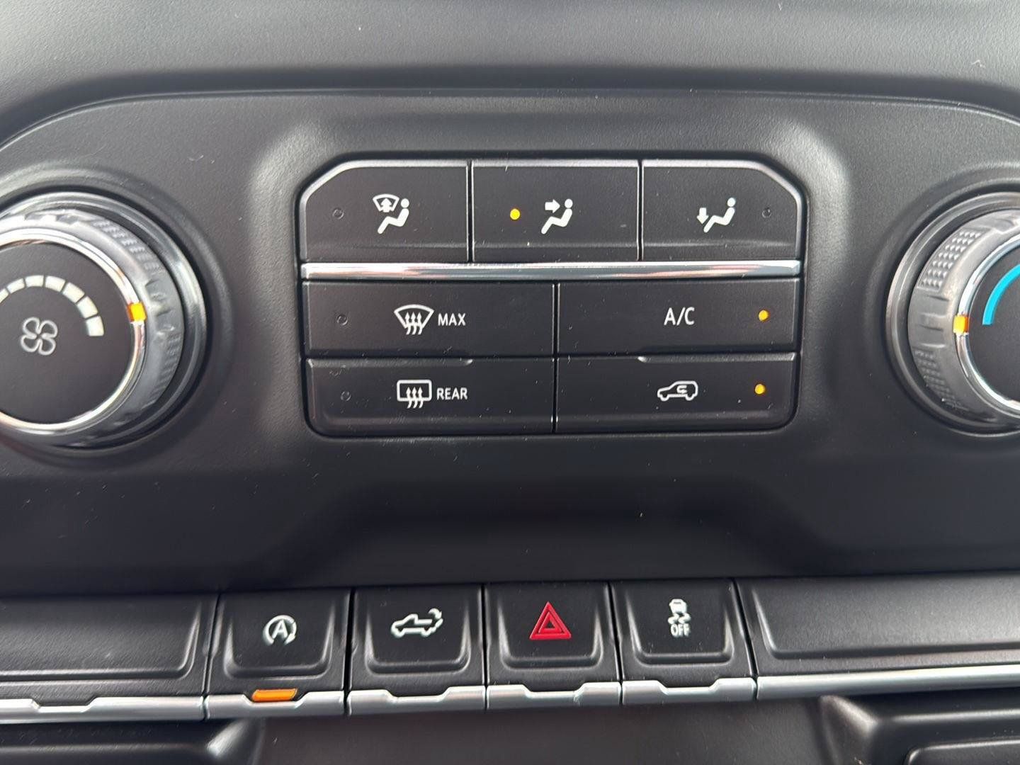 Used 2022 Chevrolet Silverado 1500 Custom AWD/4WD image 19