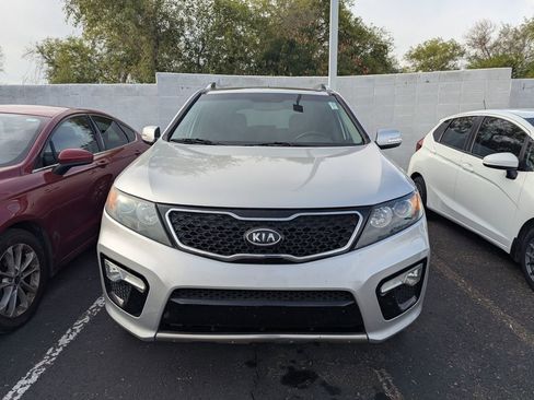 Used 2013 Kia Sorento SX w/ SX Premium Pkg image 3