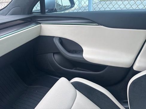 Used 2026 Tesla Model S Plaid image 16